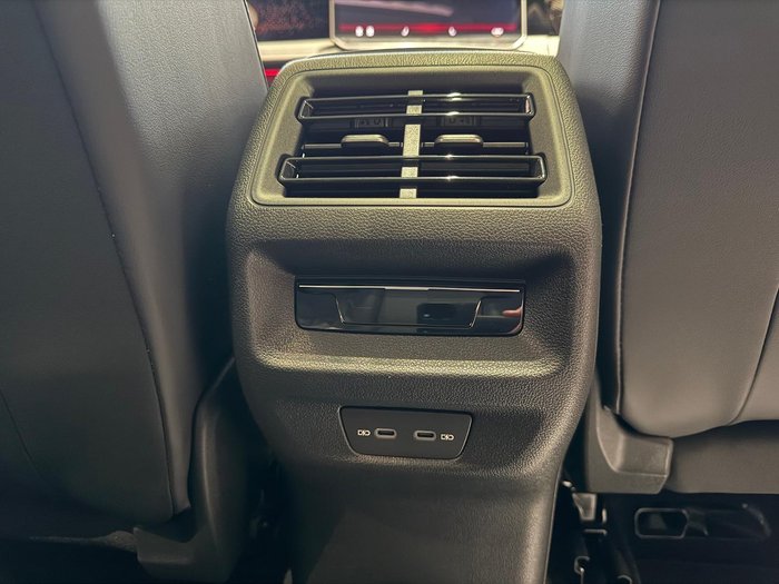 2025 Volkswagen Tiguan 150TSI R-Line