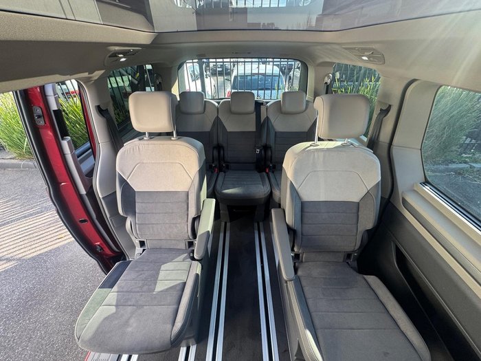 2025 Volkswagen Multivan TDI360 Life