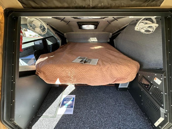 2025 Track Trailer Tvan Murranji