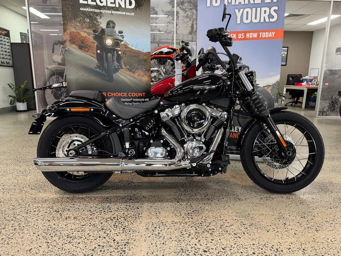 2025 Harley-Davidson Street Bob 117 (FXBB) Softail Black