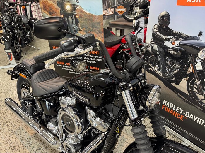 2025 Harley-Davidson Street Bob 117 (FXBB) Softail Black