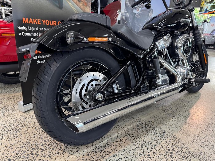 2025 Harley-Davidson Street Bob 117 (FXBB) Softail Black