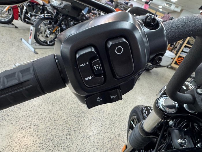 2025 Harley-Davidson Street Bob 117 (FXBB) Softail Black