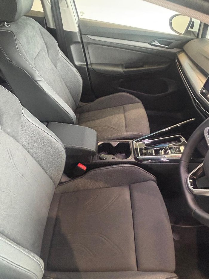 2025 Volkswagen Golf 110TSI Style 8.5 MY25 Pure White