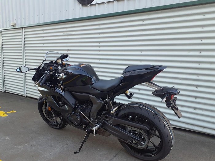 2025 Yamaha YZF-R7 LAMs YZF-R Black