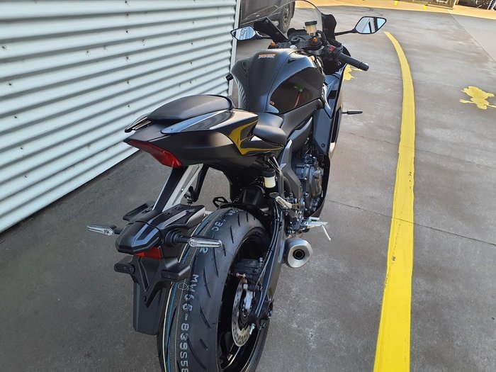 2025 Yamaha YZF-R7 LAMs YZF-R Black