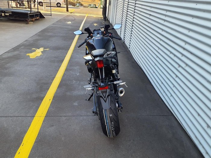 2025 Yamaha YZF-R7 LAMs YZF-R Black