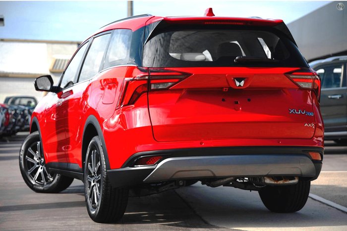 2025 Mahindra XUV700 AX7L