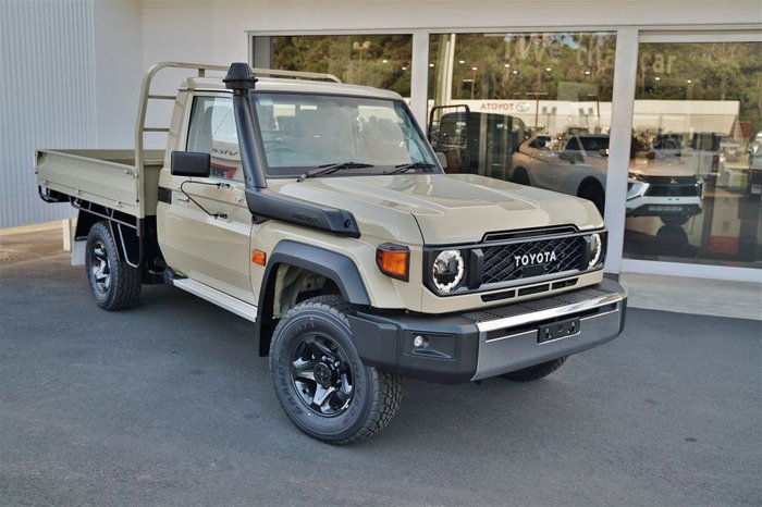 2025 Toyota LC Military LC70 4.5L Dsl Single Cab Chassis 5MT GXL