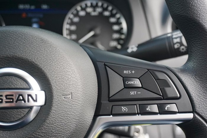 2024 Nissan Navara SL