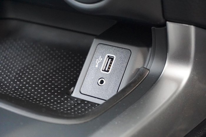 2024 Nissan Navara SL