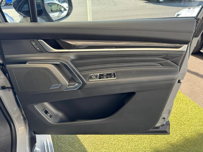 2025 LDV D90 Executive