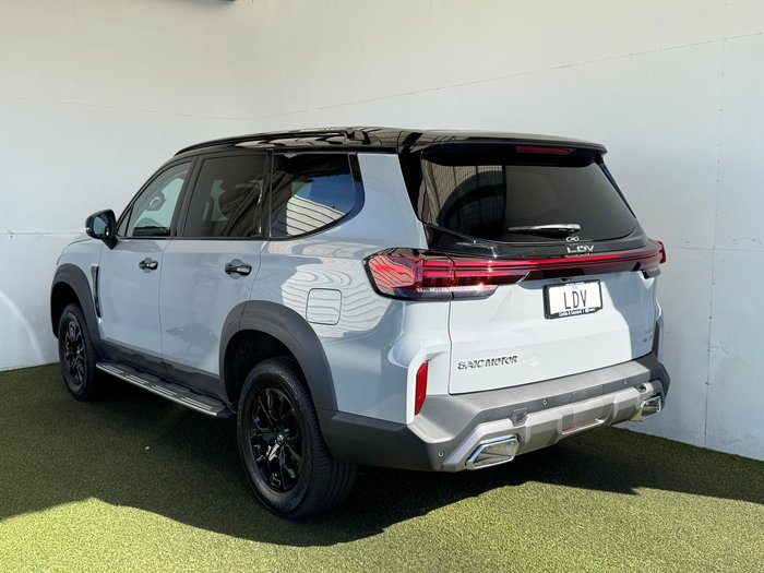 2025 LDV D90 Executive