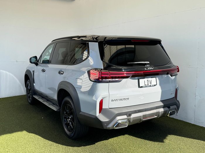 2025 LDV D90 Executive