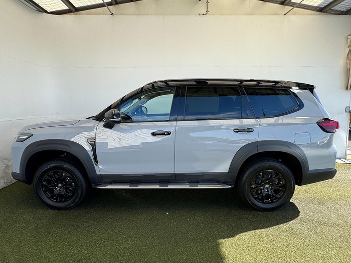2025 LDV D90 Executive