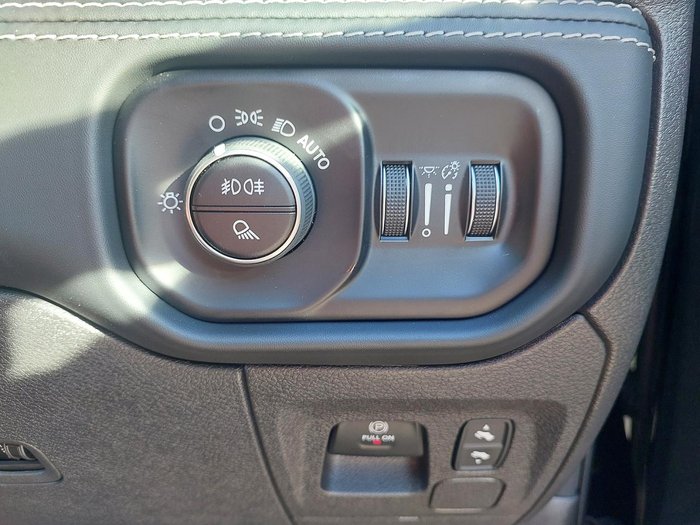 2025 RAM 1500 Laramie Sport Hurricane SO RamBox