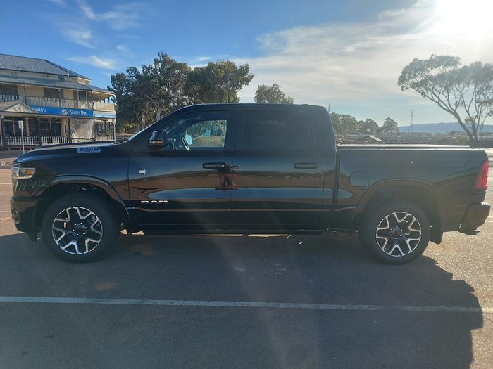 2025 RAM 1500 Laramie Sport Hurricane SO RamBox