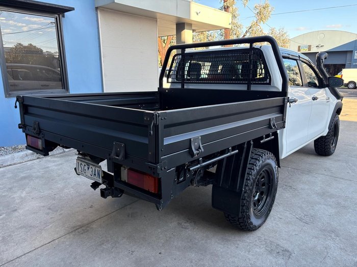 2019 Toyota Hilux SR