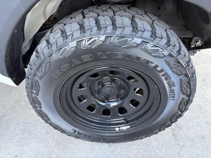 2019 Toyota Hilux SR