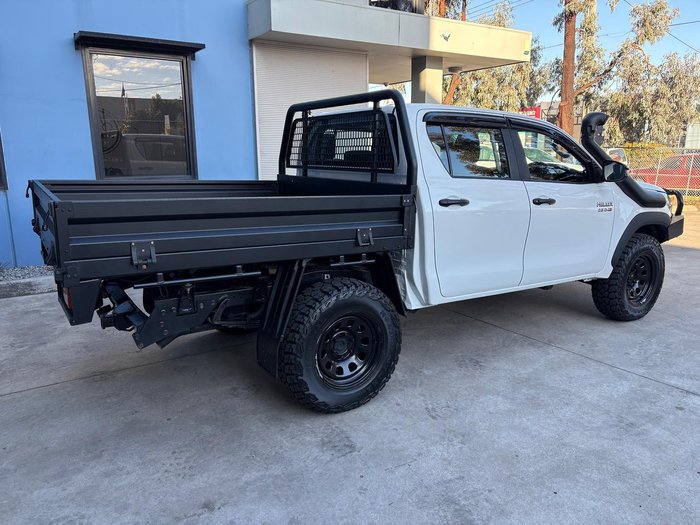 2019 Toyota Hilux SR