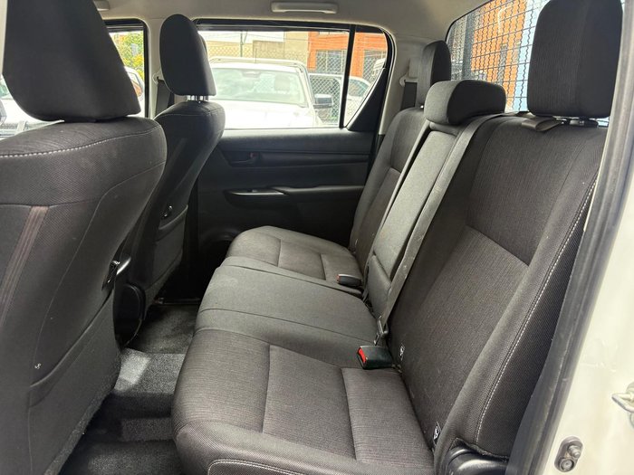 2019 Toyota Hilux SR