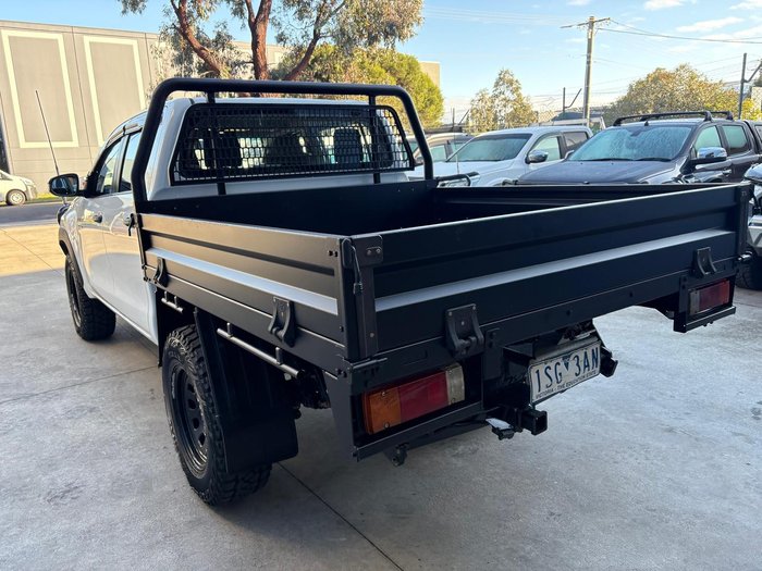 2019 Toyota Hilux SR