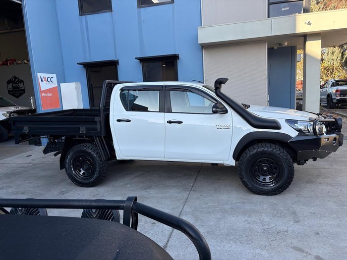 2019 Toyota Hilux SR