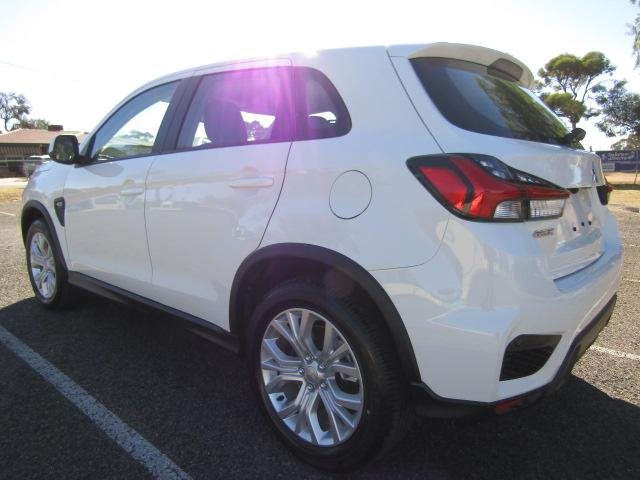 2024 Mitsubishi ASX ES