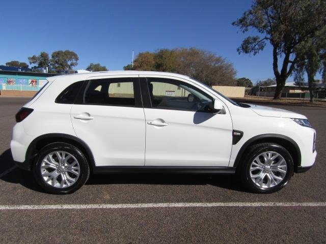 2024 Mitsubishi ASX ES