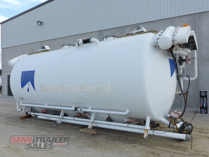 1901 Custom Pneumatic Bulk Tanker