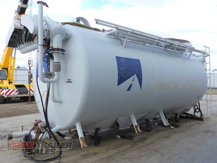 1901 Custom Pneumatic Bulk Tanker
