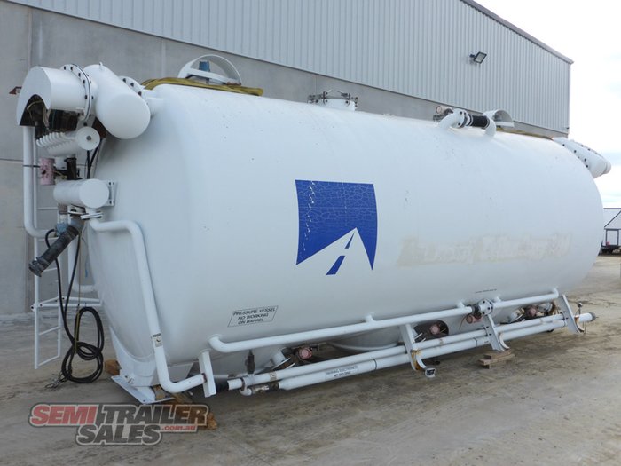 1901 Custom Pneumatic Bulk Tanker