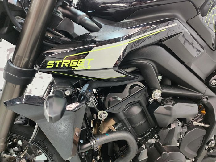 2025 Triumph Street Triple RS Street Triple Black