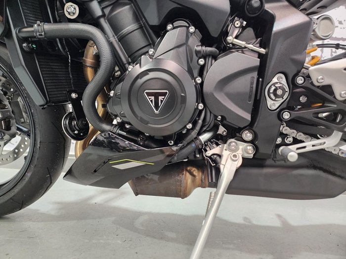 2025 Triumph Street Triple RS Street Triple Black