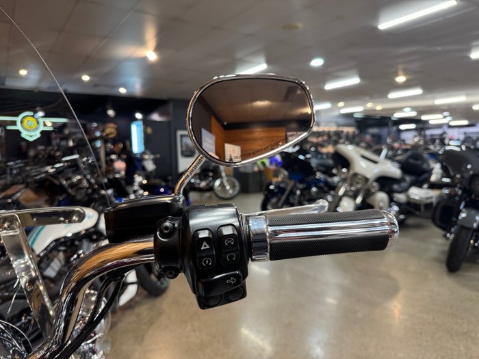 2014 Harley-davidson FLHR ROAD KING Brugendy