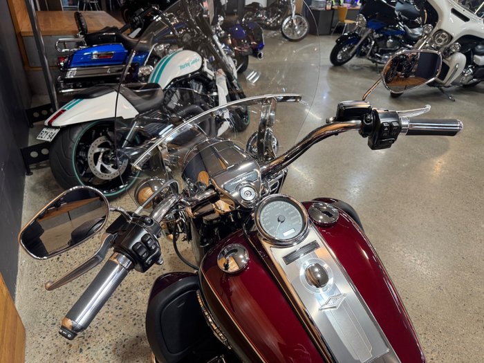 2014 Harley-davidson FLHR ROAD KING Brugendy