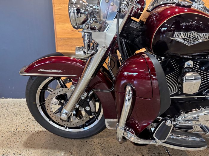 2014 Harley-davidson FLHR ROAD KING Brugendy