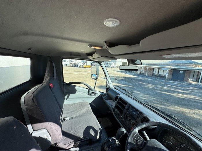 2022 Hino 300 721 Pantech Truck