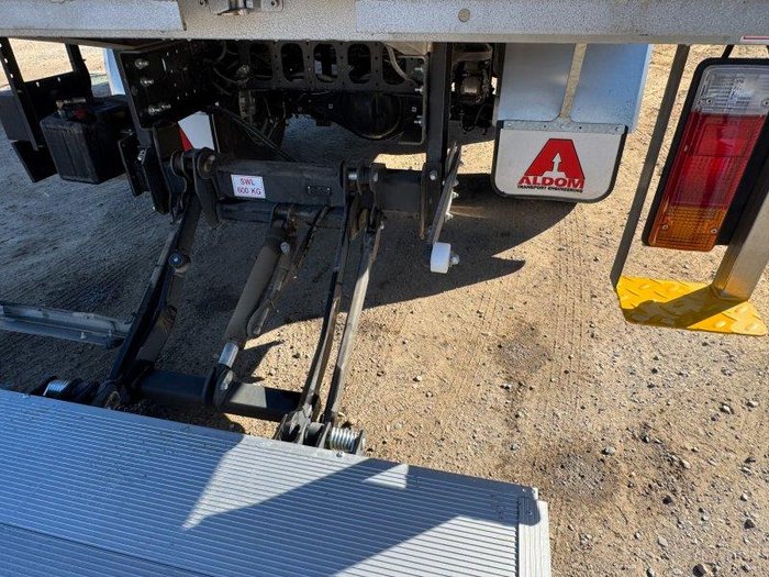 2022 Hino 300 721 Pantech Truck