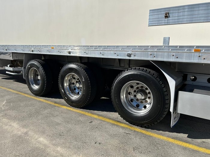 2014 Grey Star St3 -28 Freezer Van Double Stacker, R/T
