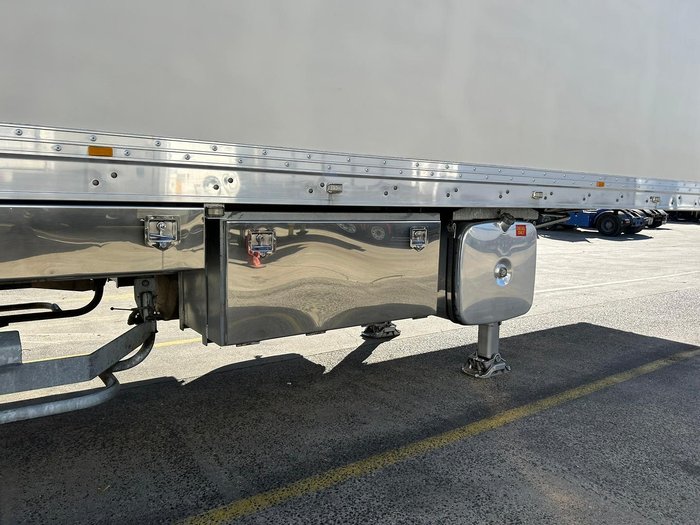 2014 Grey Star St3 -28 Freezer Van Double Stacker, R/T
