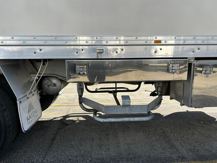2014 Grey Star St3 -28 Freezer Van Double Stacker, R/T