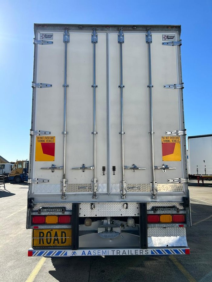2014 Grey Star St3 -28 Freezer Van Double Stacker, R/T