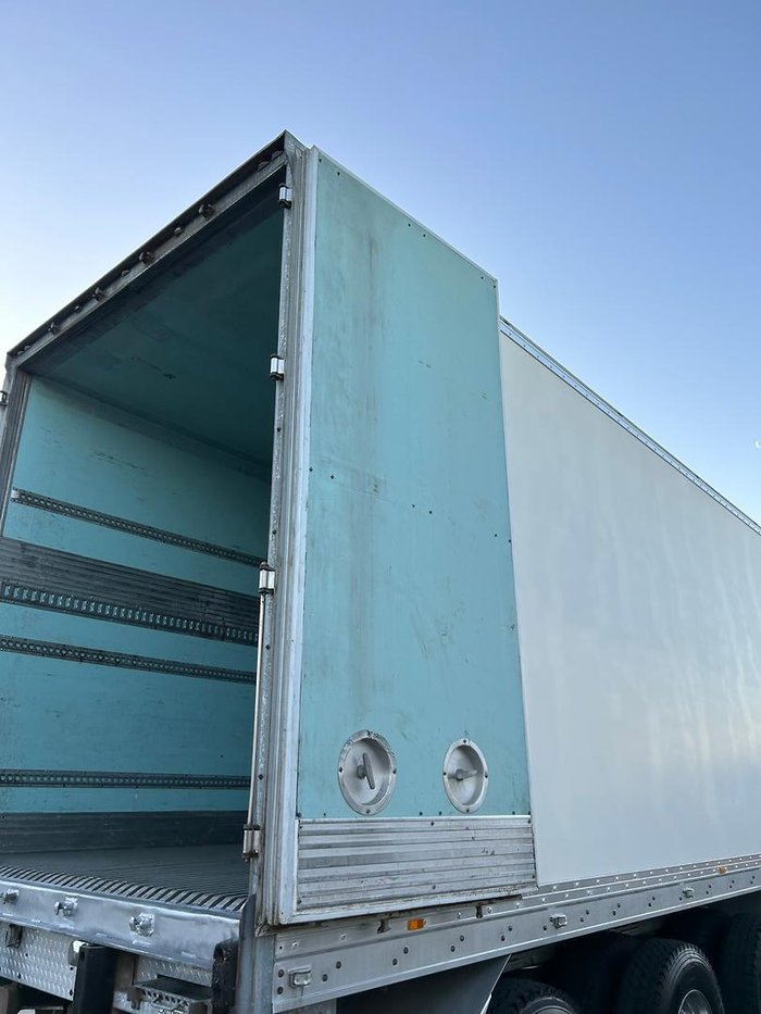 2014 Grey Star St3 -28 Freezer Van Double Stacker, R/T