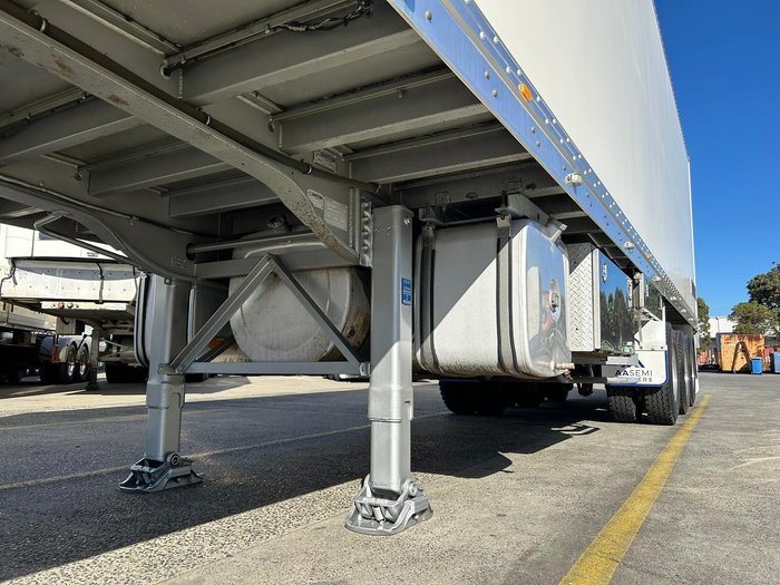 2014 Grey Star St3 -28 Freezer Van Double Stacker, R/T