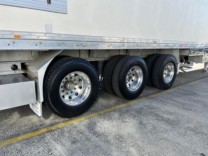 2014 Grey Star St3 -28 Freezer Van Double Stacker, R/T