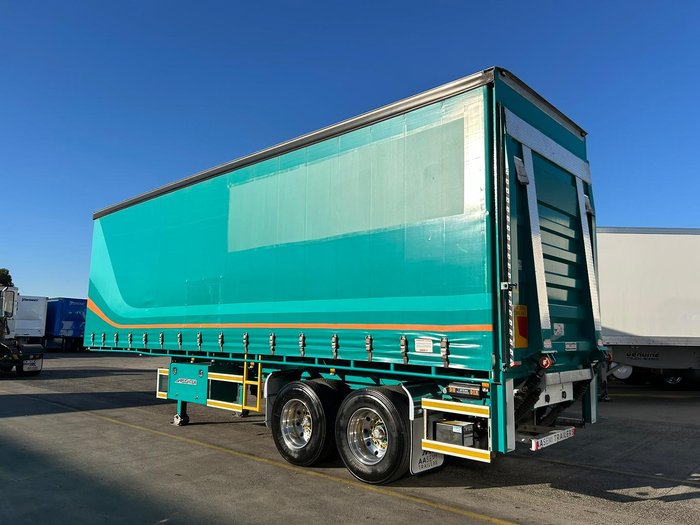 2019 Maxitrans St2 Tandem 14 Pallet Sd Curtain Sider, 4.3M Tail Gate Green