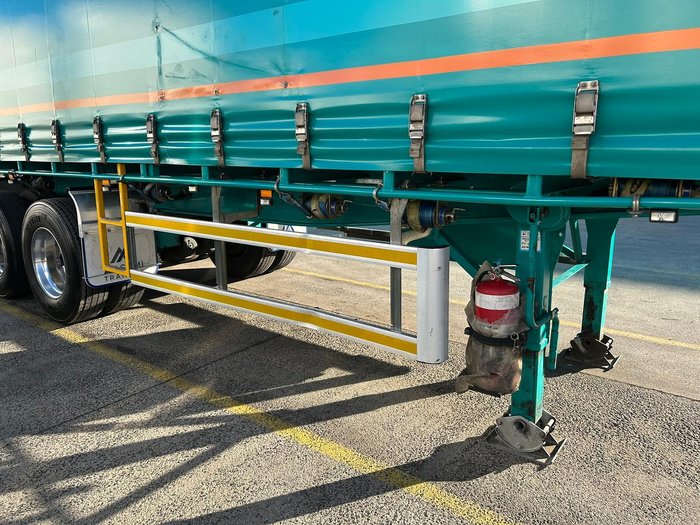 2019 Maxitrans St2 Tandem 14 Pallet Sd Curtain Sider, 4.3M Tail Gate Green
