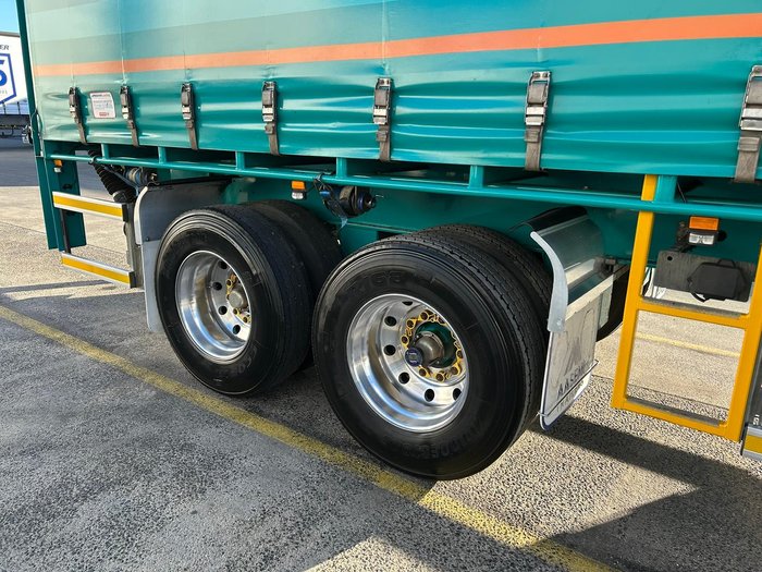 2019 Maxitrans St2 Tandem 14 Pallet Sd Curtain Sider, 4.3M Tail Gate Green