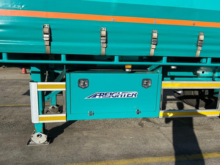 2019 Maxitrans St2 Tandem 14 Pallet Sd Curtain Sider, 4.3M Tail Gate Green